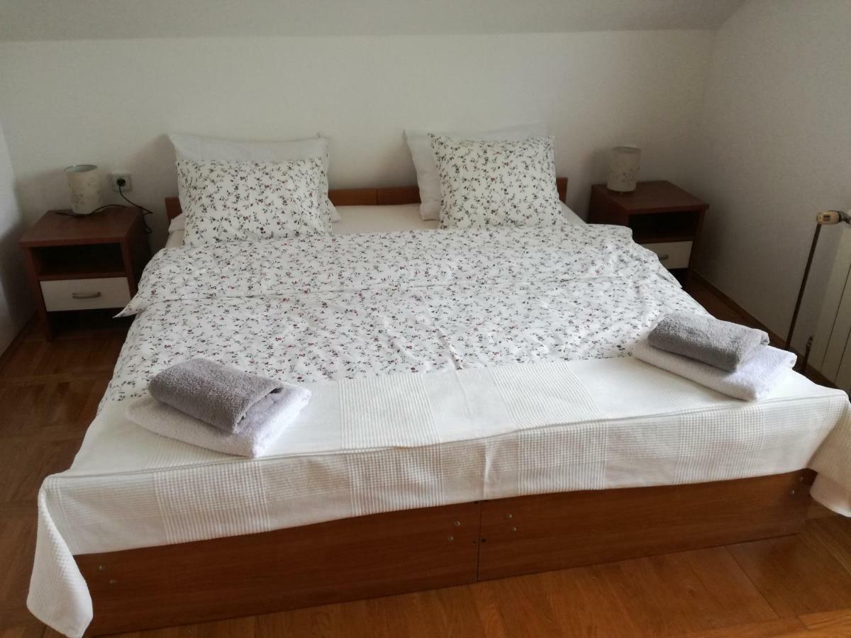 Apartman Jasmin Apartamento Čatrnja Exterior foto
